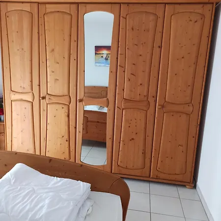 Neues Charmantes Haus In *